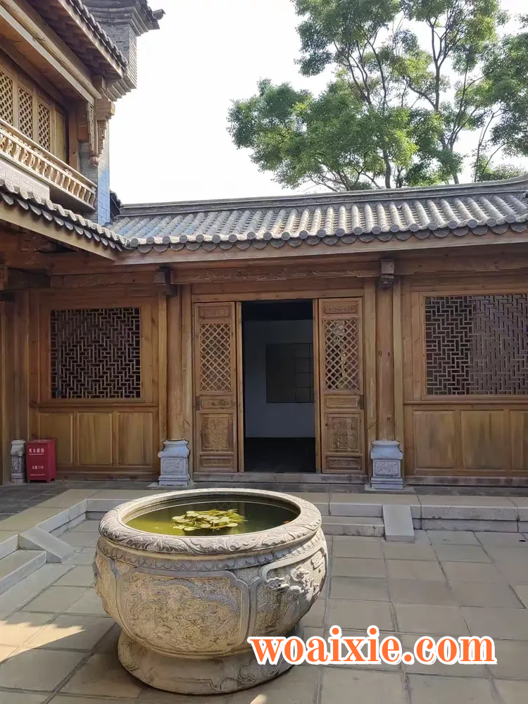 3e0e404889082c2b8e0270879f2f7e1e__jpg.heic~tplv-s1ctq42ewb-s2-cC-q_750_0_0_0_q80